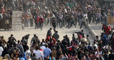 جانب من الاشتباكات فى ميدان التحرير