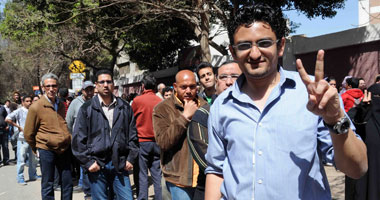 وائل غنيم الناشط السياسى ومدير التسويق بموقع جوجل