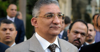 الدكتور أحمد زكى بدر وزير التربية والتعليم السابق