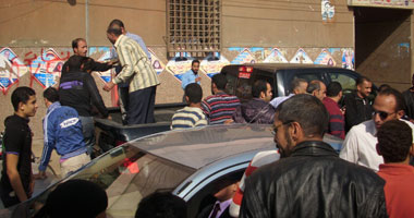 مشادات بين أنصار المرشحين أمام إحدى اللجان الانتخابية فى المنوفية