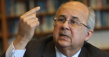 إسماعيل سراج الدين رئيس المكتبة