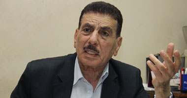 الدكتور أحمد عبد الظاهر رئيس اللجنة المؤقتة بالاتحاد العام للعمال