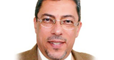  الدكتور أحمد بيومى شهاب الدين رئيس جامعة المنصورة