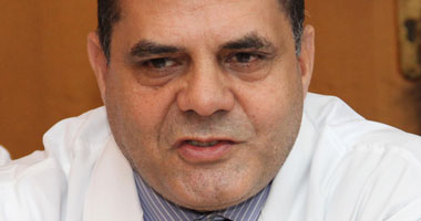 الدكتور محمد عزت عبد العظيم رئيس هيئة الطاقة الذرية