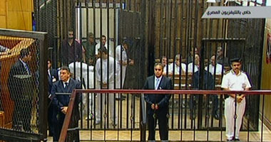 محاكمة مبارك والعادلى