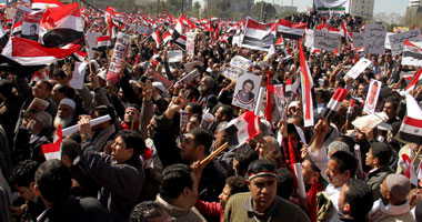 مئات المصريين طالبوا بتكريم مبارك فى ميدان مصطفى محمود