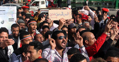 متظاهرين من التحرير
